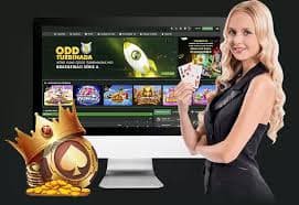 Antarmuka platform fosil77 menampilkan berbagai kategori permainan dan pertandingan olahraga